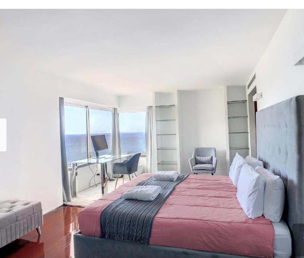 Luxurious Penthouse Direct At Sea Apartment *